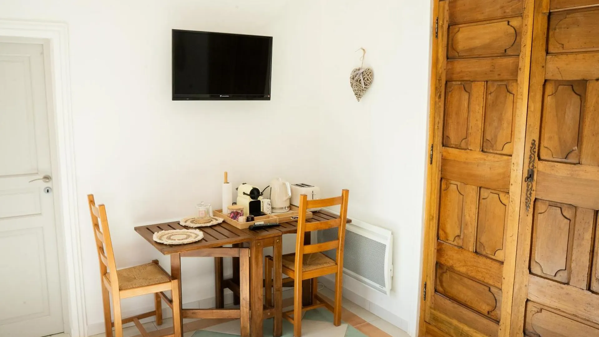Appartement O Coeur Des Ocres à Roussillon en Isere