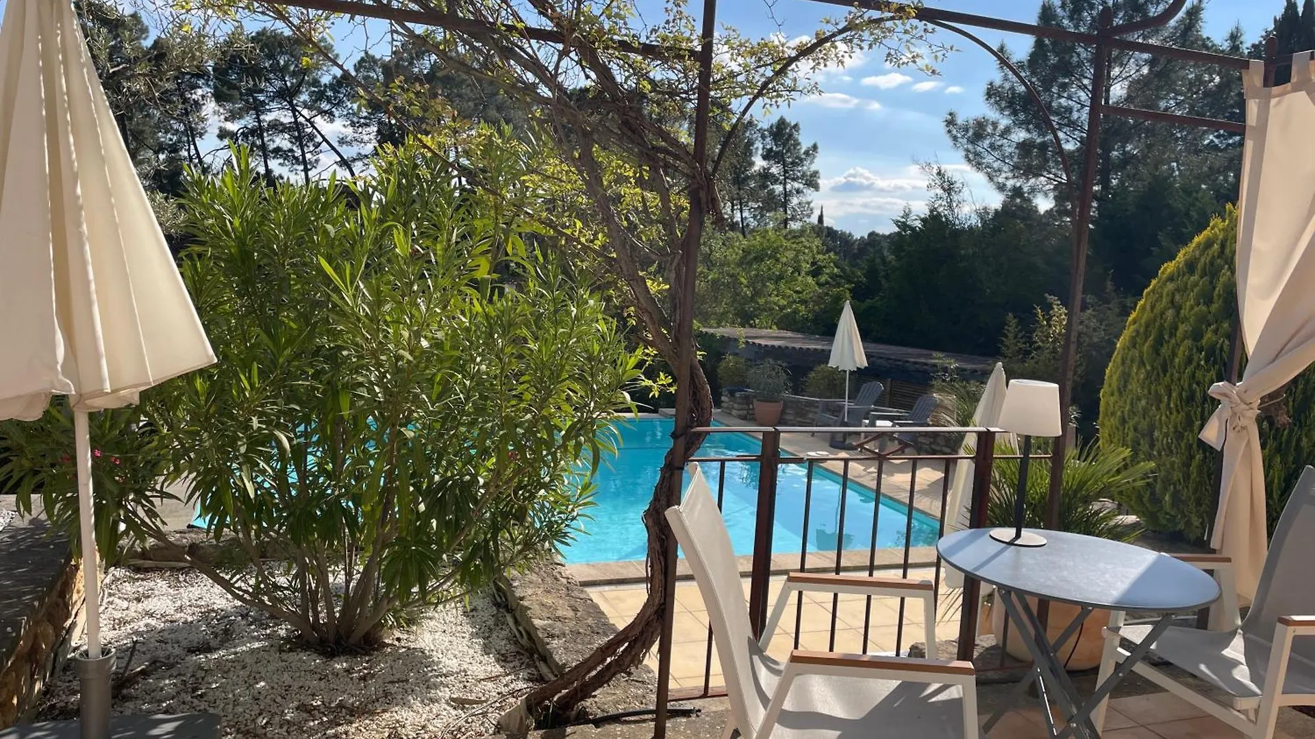 Appartement O Coeur Des Ocres à Roussillon en Isere