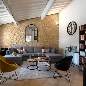  Holiday home Gite Des Demoiselles En Luberon